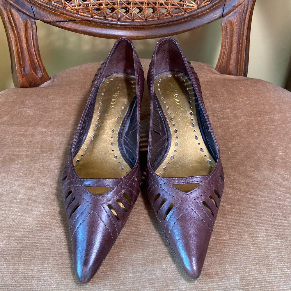 Vintage BCBGirls Pointed Toe Brown Kitten Heels